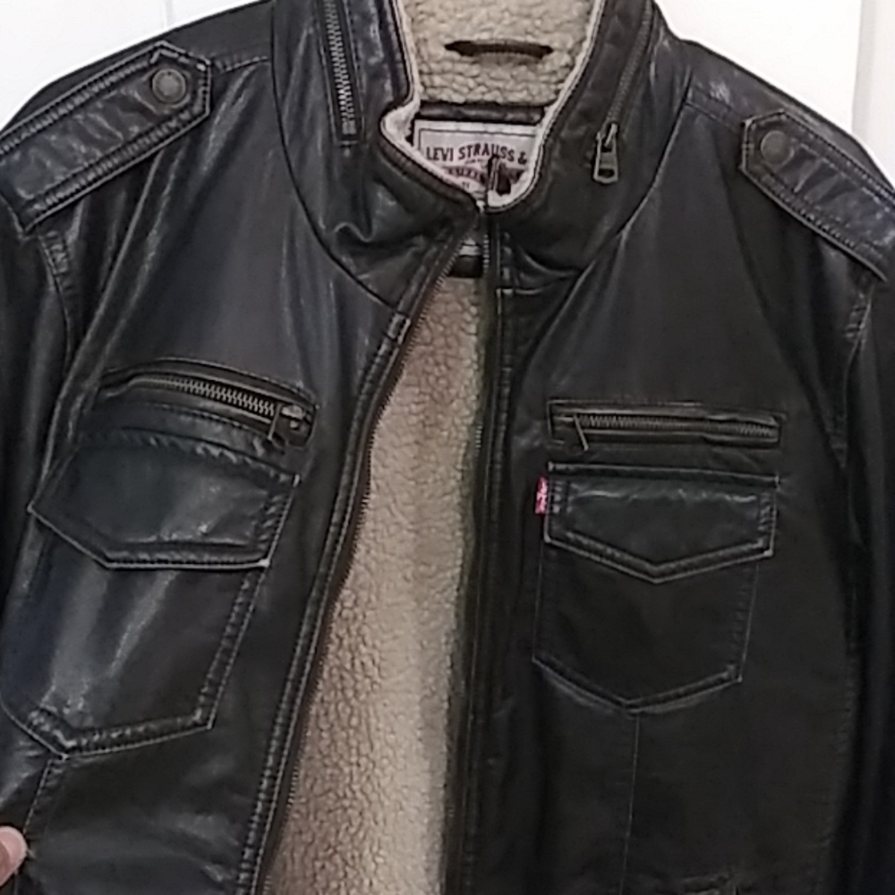 Levis jacket - Picture 4 of 4